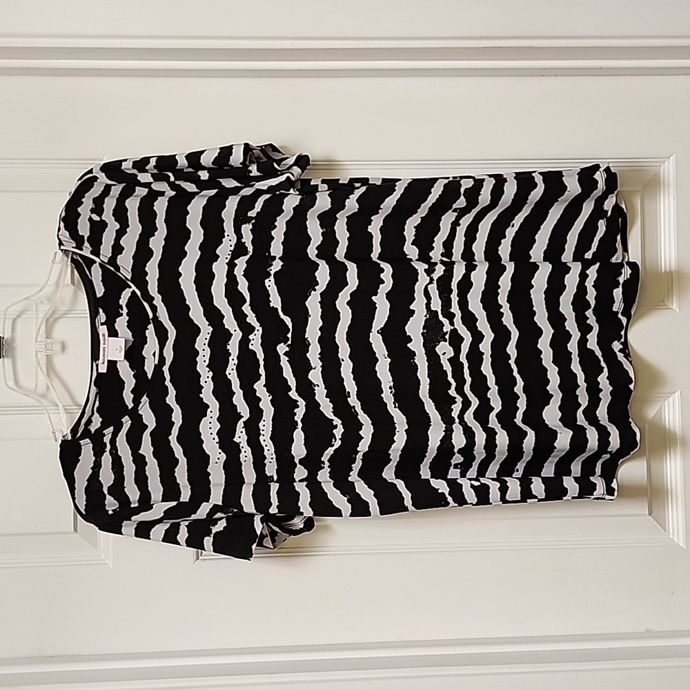 Short Sleeve Crew Neck Tee